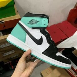 Air Jordan 1 Retro High OG NRG “Igloo”