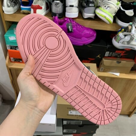 Air Jordan 1 Rust Pink - Image 3