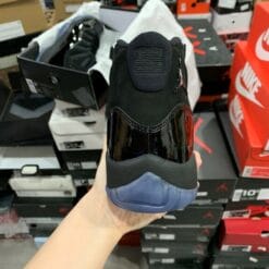 Air Jordan 11 Cap And Gown