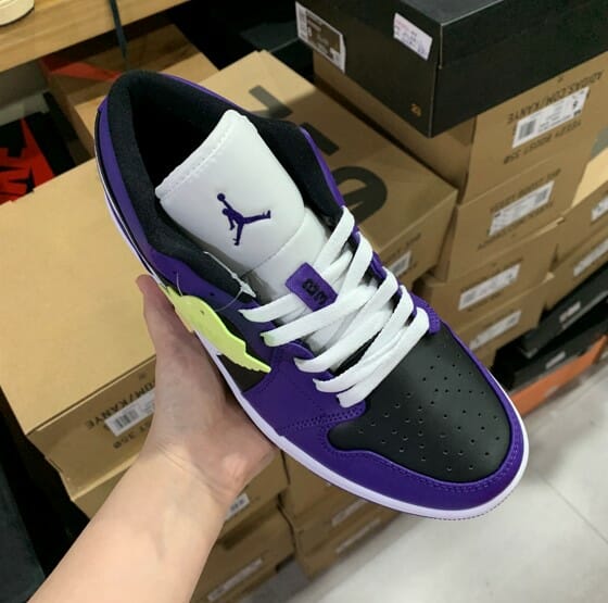 Air Jordan 1 Low Black Purple Toe Grape - Image 3