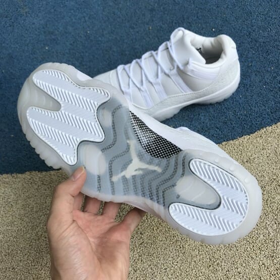 Air Jordan 11 Retro Low Premium - Image 3