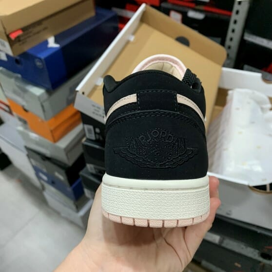 Air Jordan 1 Low WMNS - Image 3