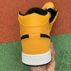 Alternative view of Air Jordan 1 Black And Yellow