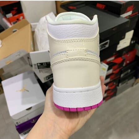 Air jordan 1 Colorful Powder Chameleon - Image 3