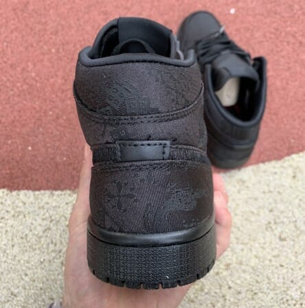 Air Jordan 1 Mid Black Silk - Image 3