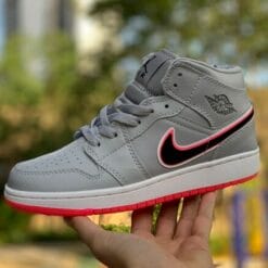 Air Jordan 1 MID GS Grey Red Pink