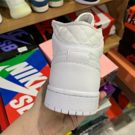 Air Jordan 1 Mid Quilted Plain White - Image 3
