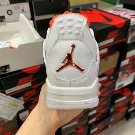 Air Jordan 4 Orange Metallic - Image 3