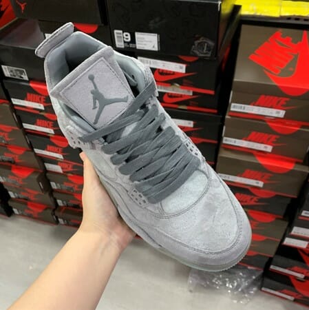 Air Jordan 4 Graffiti Grey Suede - Image 3