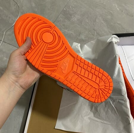 Air Jordan 1 High OG “Electro Orange” - Image 3