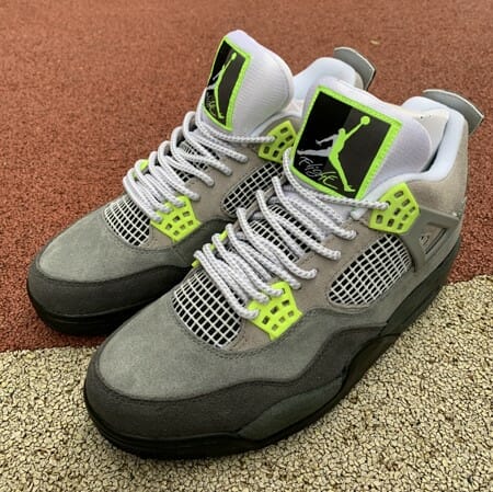 Air Jordan 4 Retro SE Neon - Image 3