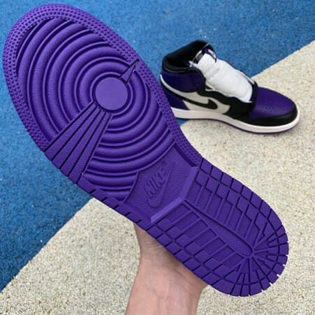 Air Jordan 1 High OG Court Purple - Image 3