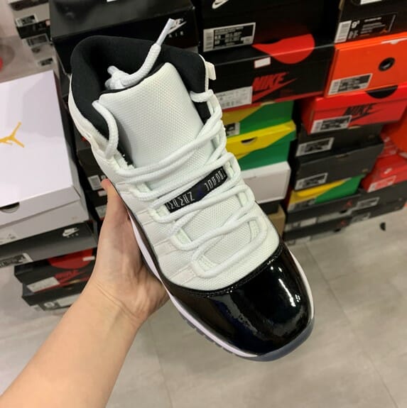 Air Jordan 11 “Concord” - Image 3
