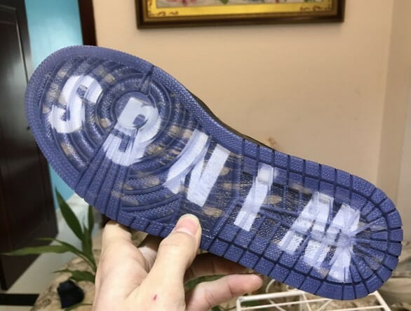 Air Jordan 1 Ret High OG Wings