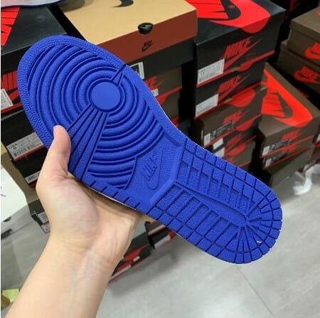 Air Jordan 1 Retro High Royal