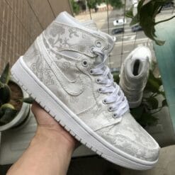 Air Jordan 1 Tradiotional White