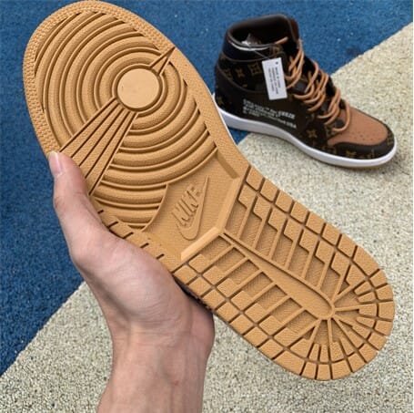 Air Jordan 1 Brown
