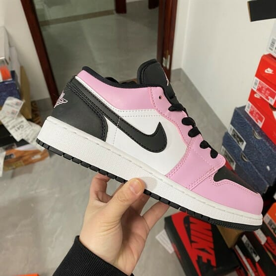 Air Jordan 1 Low Cherry Blossom Pink - Image 4