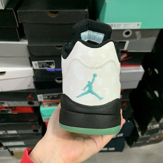 Air Jordan 5 Island Green - Image 4
