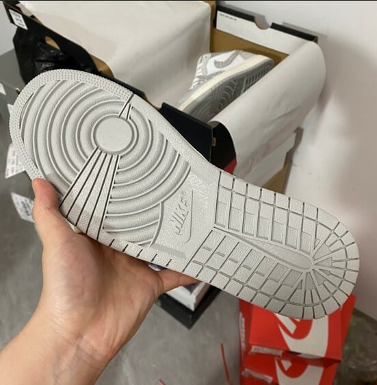 Air Jordan 1 Low PRM “Elephant Print” - Image 4