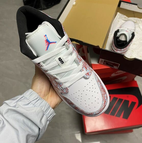 Air Jordan 1 Low SE GS “Take Flight” - Image 4