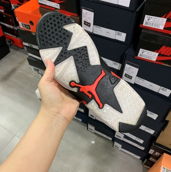 Air Jordan 6 Infrared - Image 4