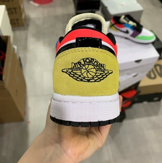 Air Jordan 1 Mid Easter - Image 4