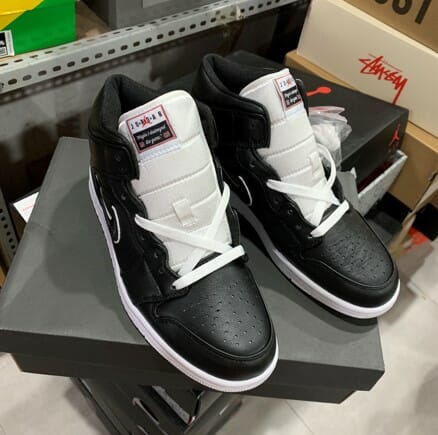 Air Jordan 1 Mid Black And White Oreo - Image 4