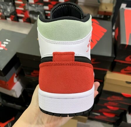 Air Jordan 1 Mid Black And White Red - Image 4