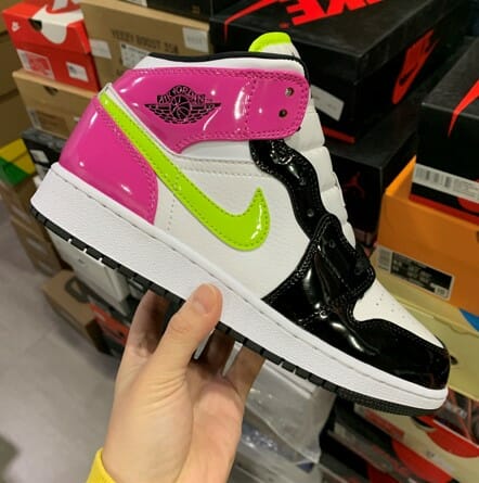 Air Jordan 1 Mid Goddess Powder