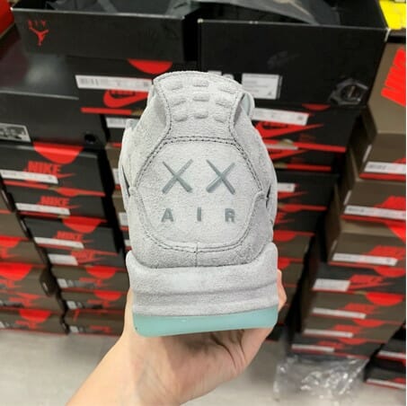 Air Jordan 4 Graffiti Grey Suede - Image 4