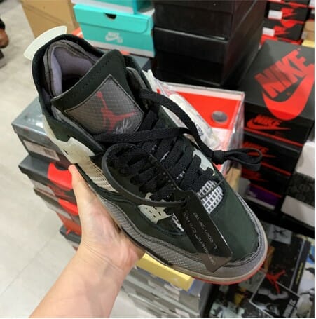 Air Jordan 4 WMNS Black - Image 3
