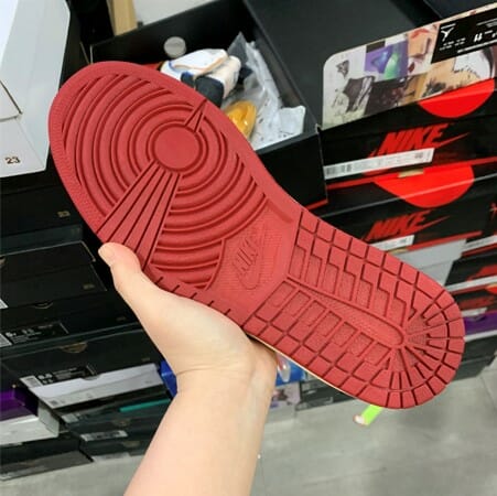 Air Jordan 1 Black White Red