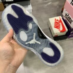 Air Jordan 11 Low Concord