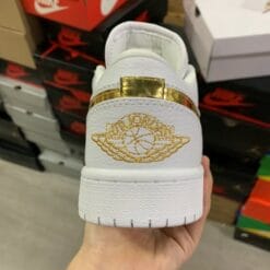 Air Jordan 1 Low Platinum Hook