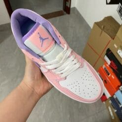 Air Jordan 1 Low SE “Arctic Punch”
