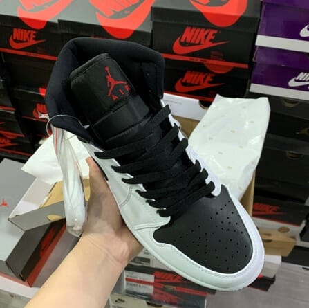 Air Jordan 1 Mid Black And White Reverse