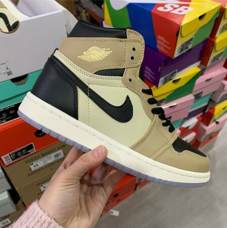 Air Jordan 1 Fossil Milk Tea Black - Image 4