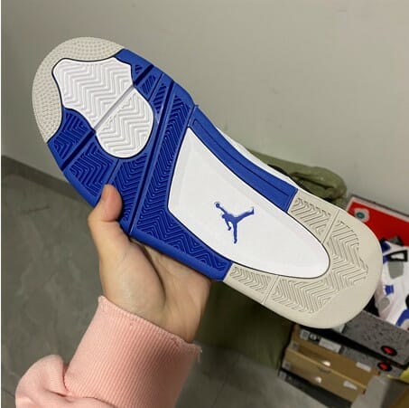 Air Jordan 4 Motorsports - Image 4