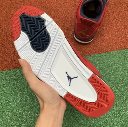 Air Jordan 4 FIBA - Image 4