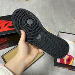 Air Jordan 1 High OG “Light Fusion Red”