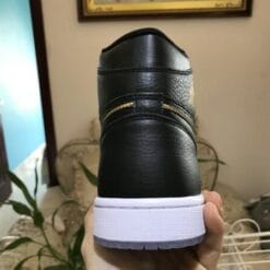 Air Jordan 1 Retro OG Black