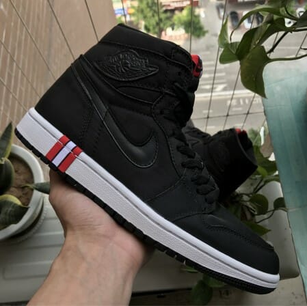 Air Jordan 1 Black