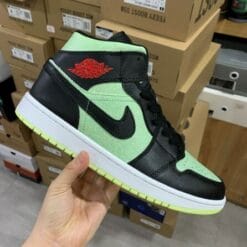 Air Jordan 1 Mid SE Black And Green