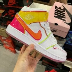 Air Jordan 1 Mid Top White Mint Spruce
