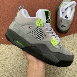Air Jordan 4 Retro SE “Neon”