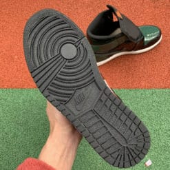 Alternative view of Air Jordan 1 Art Basel Solefly