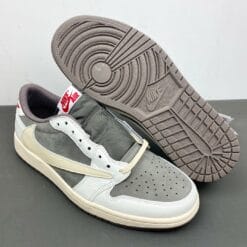 Air Jordan 1 Low OG Reverse Mocha x Travis Scott