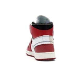 Alternative view of Air Jordan 1 Retro High OW Chicago