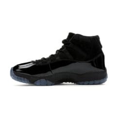 Air Jordan 11 Retro Cap and Gown